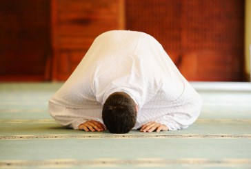 A Muslim man praying