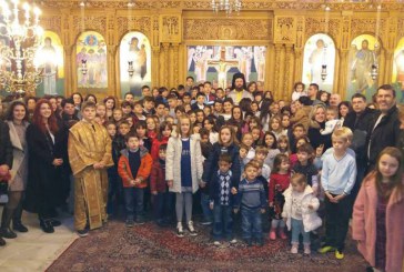 Κυριακάτικος εκκλησιασμός των παιδιών των κατηχητικών σχολείων της Αναλήψεως