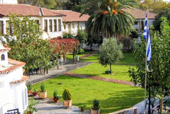 Η εορτή των Αγίων Πάντων – Πανηγυρίζει το εκκλησάκι του Γηροκομείου