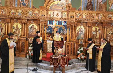 Δημητριάδος Ιγνάτιος προς Εκπαιδευτικούς: «Δώστε στους μαθητές σας αγάπη» – Πλήθος Εκπαιδευτικών στο Μυστήριο του Ευχελαίου