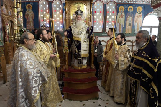 Δημητριάδος Ιγνάτιος: «Η ζωντανή προσευχή είναι συνάντηση με τον Ζωντανό Θεό» – Η Κυριακή Δ’ Νηστειών στο Βόλο