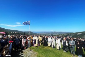 Με τη συμμετοχή πλήθους πιστών η Αποκαθήλωση στην Παναγία Ξενιά