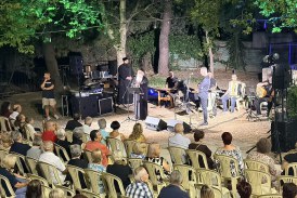 Δημητριάδος Ιγνάτιος: «Ας βάλουμε την Παναγία οδηγό στη ζωή μας» – 1η Αυγουστιάτικη Παράκληση στον Ιερό Ναό Αγίας Αικατερίνης Βόλου