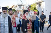 Με λαμπρότητα και κατάνυξη η υποδοχή της Τιμίας Κάρας της Αγίας Βαρβάρας στη Νέα Ιωνία Βόλου