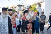 Με λαμπρότητα και κατάνυξη η υποδοχή της Τιμίας Κάρας της Αγίας Βαρβάρας στη Νέα Ιωνία Βόλου